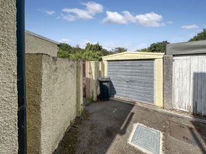 Photo 13- click for photo gallery